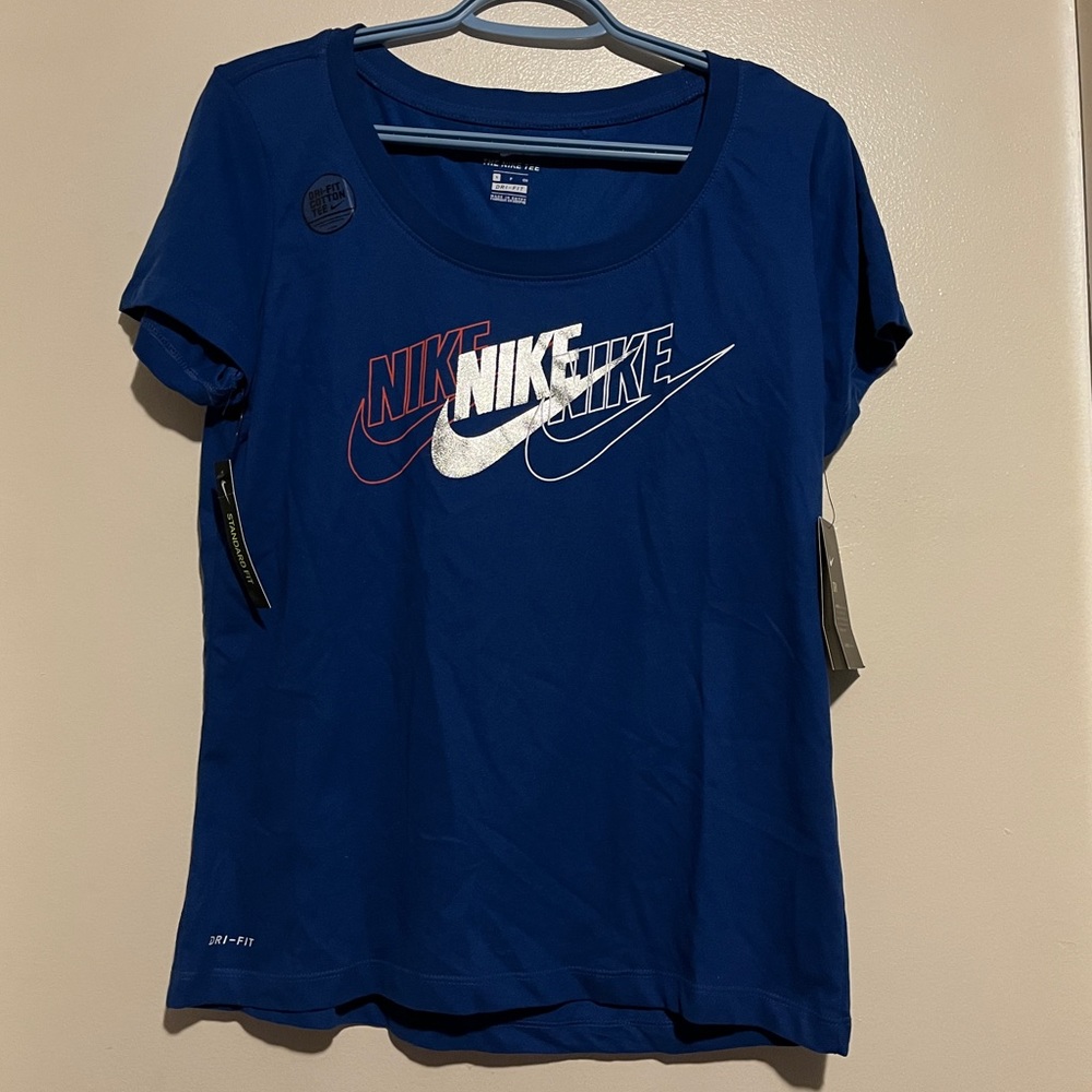BNWT NIKE DRI-FIT STANDARD FIT TEE - Picture 1 of 12